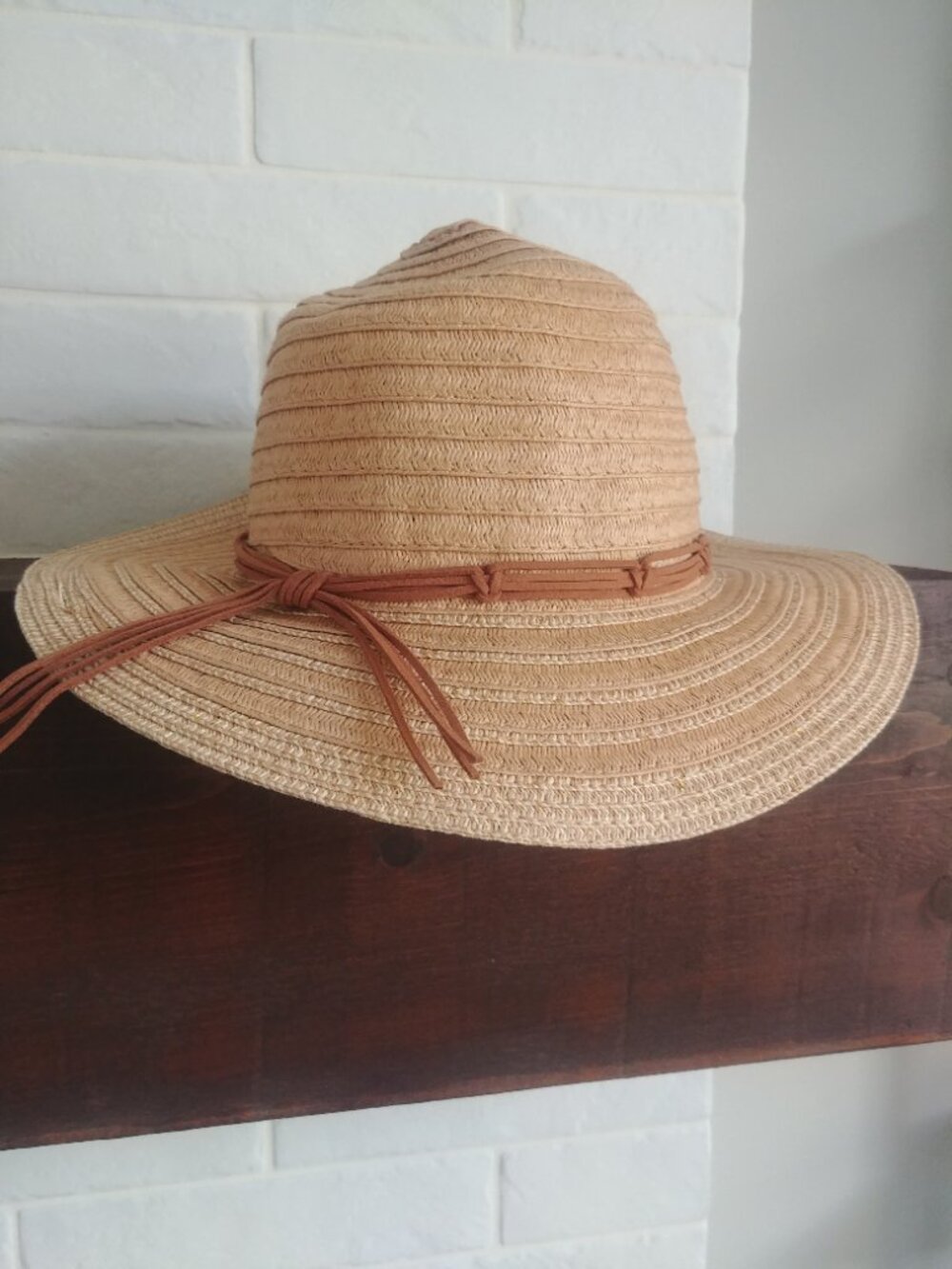 Steve Madden One Size straw paper hat tan brown leather trim